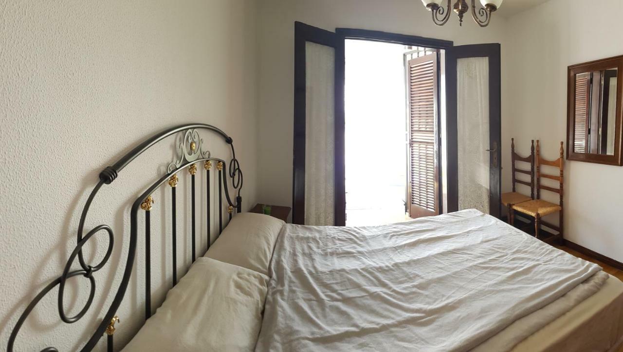 Lovely 2 Bedroom House With Private Garden Willa *