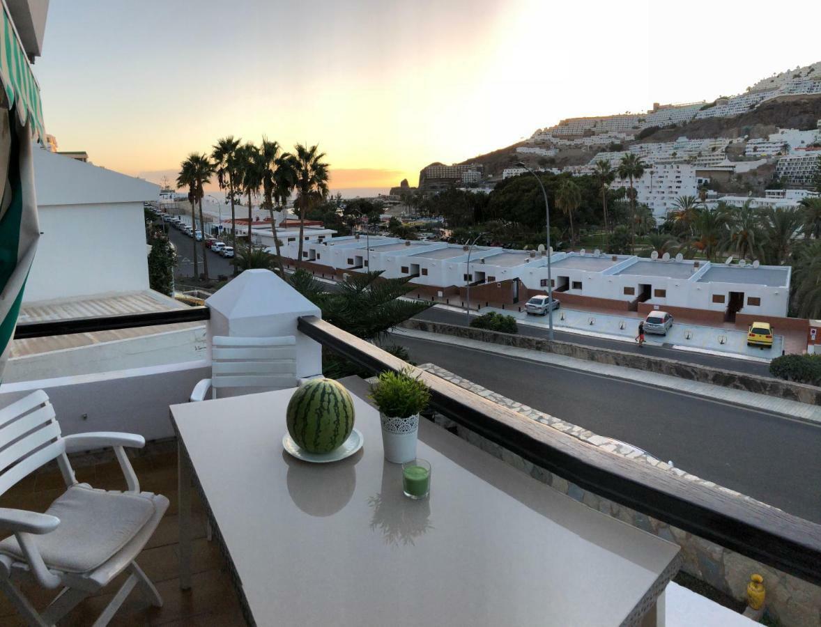 Willa Lovely 2 Bedroom House With Private Garden Mogán