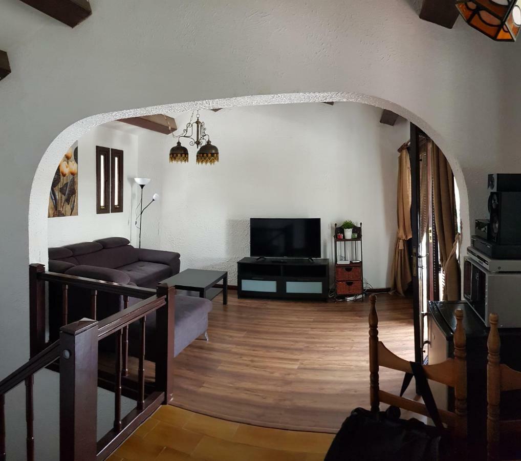 Lovely 2 Bedroom House With Private Garden Willa Mogán